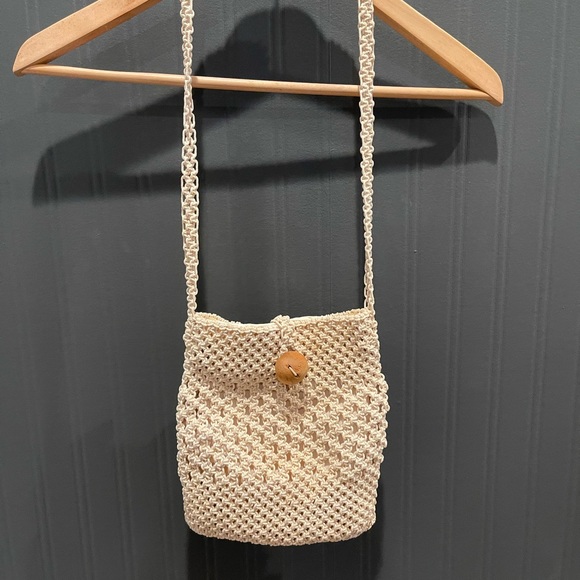 Handmade woven purse cream color wooden button hippie boho bag crochet women - Picture 3 of 8